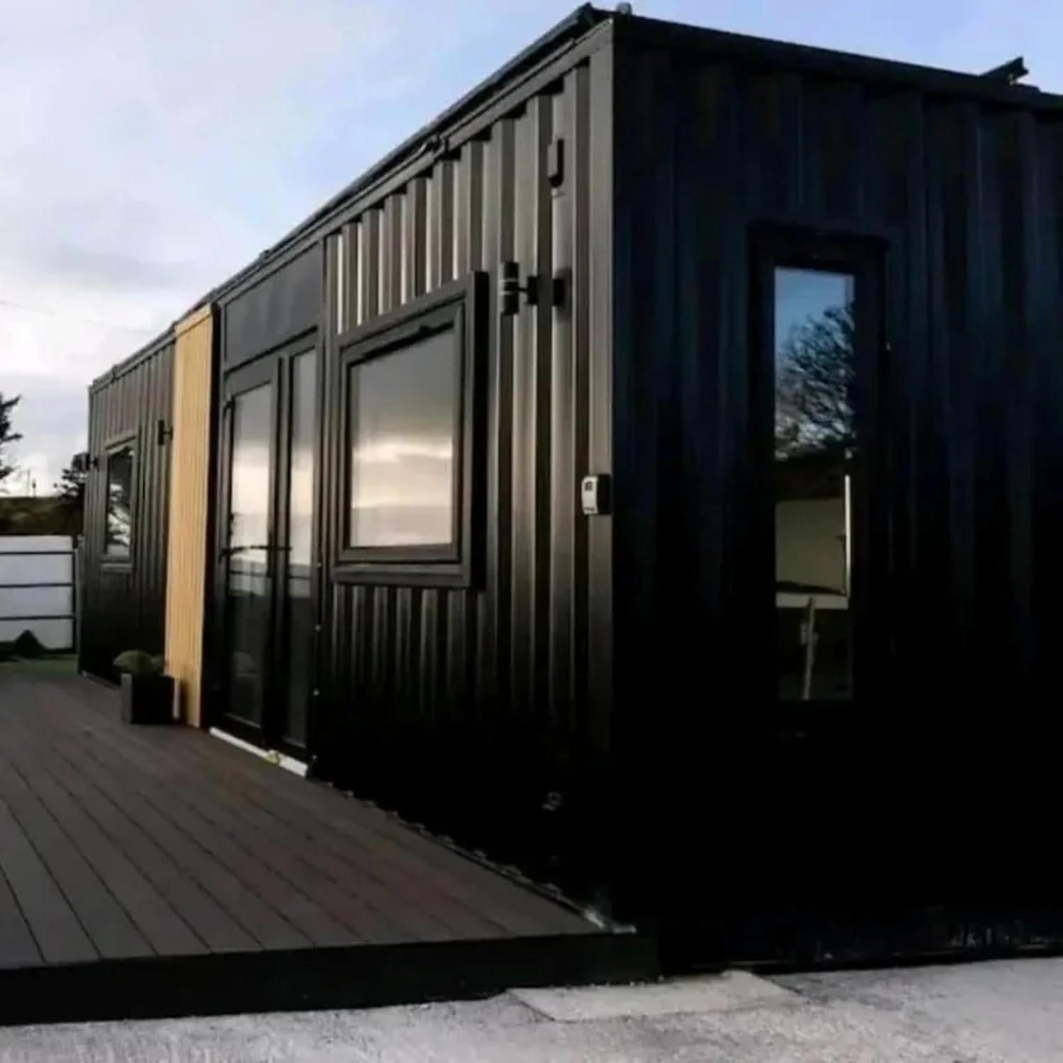 Transform Your Space: Review of the Portable Expandable Cargo Folding Container House